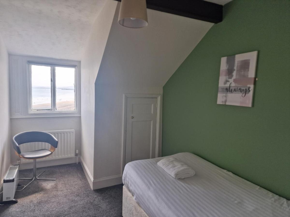 2 The Green, Exceptional Large House, Sea Views Loads Of Bathrooms Seaton Carew Zewnętrze zdjęcie